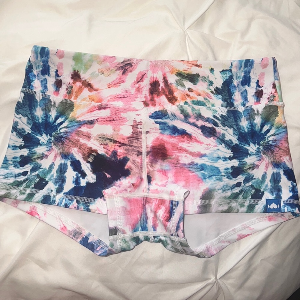 Wodbottom tie dye shorts!